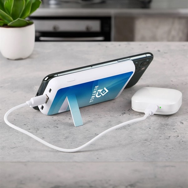 Mag5000 Wireless Magnetic Power Bank for